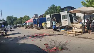 Производители от Любимец разбиха дини на пътя заради ниските изкупни цени