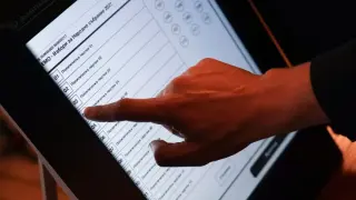 Правната комисия отхвърли смяна на машините за гласуване преди президентските избори
