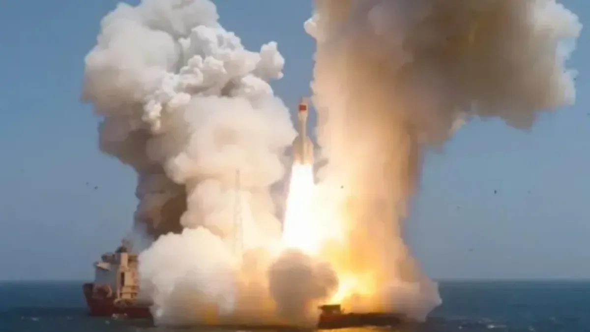 Китай изстреля морска ракета със спътници с вграден изкуствен интелект