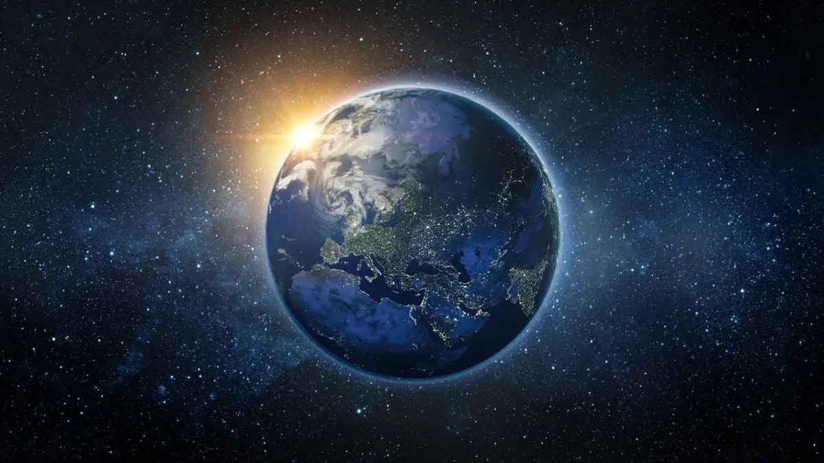 NASA показа истинската форма на Земята Снимки