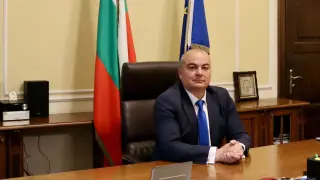 Министър Абровски: От понеделник започват строги проверки и контрол на вноса на плодове и зеленчуци