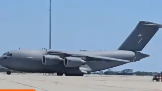 Военен самолет кацна на летище Варна Снимки