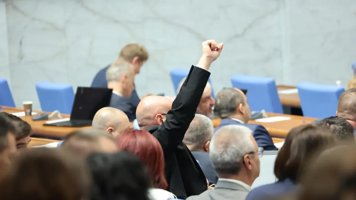 За 8 месеца: Депутатите ни струват близо 10 млн. евро