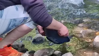 Нова мода в България: златотърсачи по реките на страната