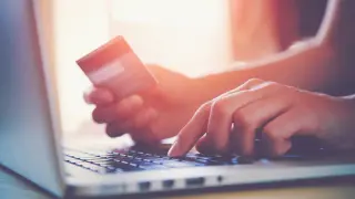 Ново предупреждение за сайтове-двойници и откраднати пари