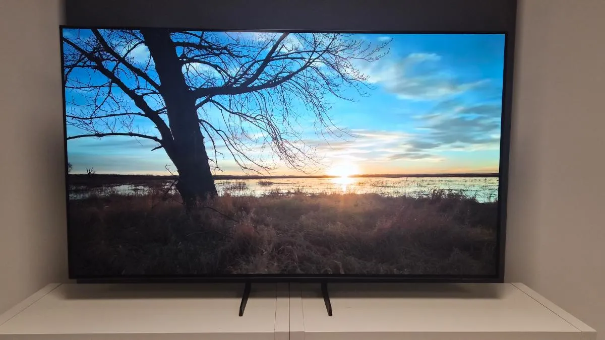 Samsung S85H е сред най-добрите и достъпни OLED телевизори според What Hi-Fi