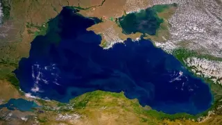 Маршрутът за превози през Новоросийск „приключи“ след украински атаки в Черно море