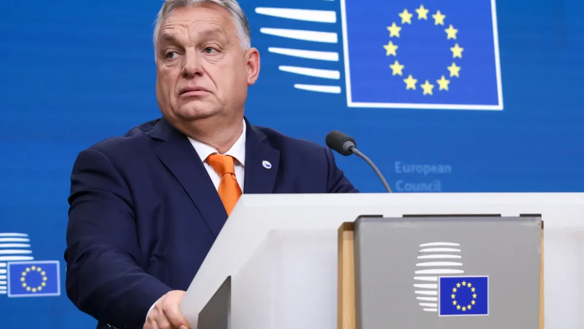 Извадиха доказателства за системни манипулации в полза на Орбан