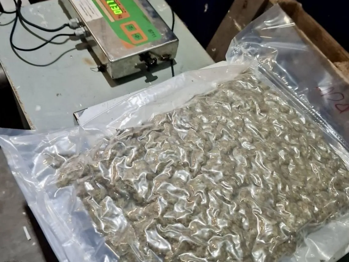 Задържаният с 1 кг дрога в Бургас: „Сгазих лука, карах наркотиците от София“