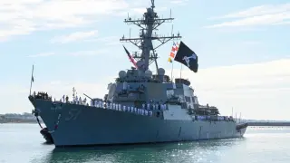 САЩ засилват морския щит: Разрушителят USS ​​William Charette влиза с нов противоракетен радар