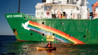 Ледоразбивачът Arctic Sunrise акостира във Варна, отворен е за посещения