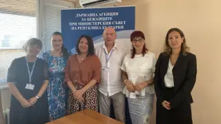 Агенцията за бежанците и Комисията за борба се обединяват срещу трафика на мигранти