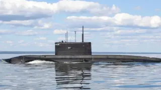 Русия търси спасение от украинските дронове: Бронира подводниците си с метални клетки