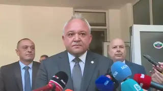 Демерджиев коментира взрива във военния завод край Трявна, дрона край Кардам и убийството на Георги Кузев Обновена