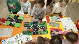 От детската градина до първи клас: МОН предлага единна система за проследяване развитието на децата