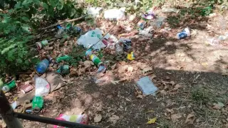 Превърнаха беседка в Благоевград в свинщина, комшия отвърна: „На нас ни е екстра!“