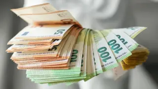 Ръст от 2,6%: 1444 евро достигна средната заплата през второто тримесечие на 2026 г.