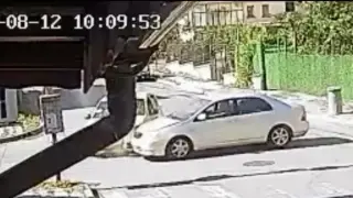 Нова катастрофа в „Бермудския триъгълник“ на Дупница: Два автомобила се сблъскаха на фатално кръстовище
