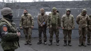 Украинското разузнаване: Русия сформира батальони от украински военнопленници