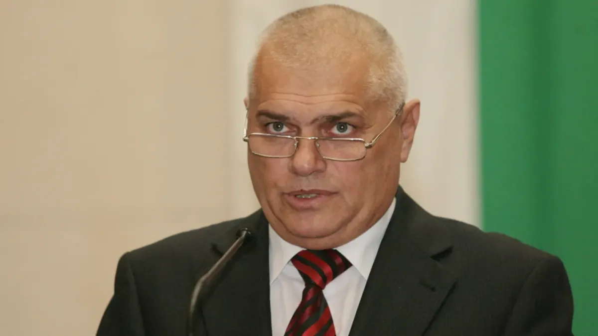 Валентин Радев за взривовете в Белица: Няма правило да се чака 24 часа, не бързайте с изводите