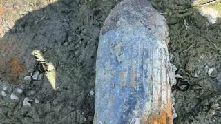 Откриха артилерийски снаряд и две гюлета на плажа „Баба Вида“ във Видин