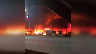 Взривове в Донецка област, търговски център е обхванат от голям пожар