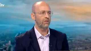 Проф. Илия Савов: Забраната на социалните мрежи няма да спре радикализацията на децата в интернет