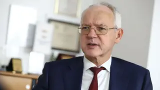 Васил Велев: Прекомерното вдигане на минималната заплата демотивира трудещите се, тя е за необразованите и мързеливите