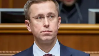 Украинските власти ще освободят ръководители на държавна банка на фона на разследване