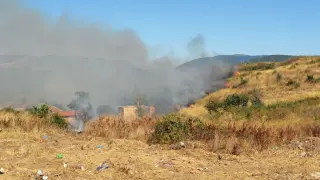 Има задържани за пожара в Медвен, огънят в Градец е запален от деца