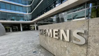 Шефът на Siemens отговаря на имейли само с 2 букви - каква е ползата