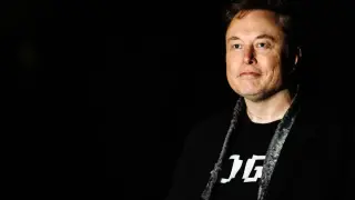 Полша скочи на Илон Мъск заради Starlink: Малък човеко, пак ли?