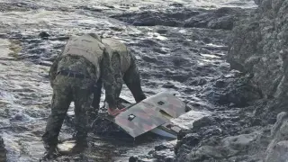 Приключи акцията по изваждането на дрона край Царево, още не е ясно откъде е