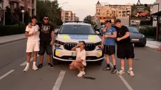 Деца издадоха „фалшивия полицай“ в Слънчев бряг, задържан с марихуана и екстази