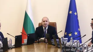 Радев свика Съвета по сигурността към МС