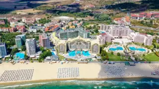 Оставиха 72 деца от Козлодуй на улицата в Слънчев бряг заради липсващи 25 000 евро