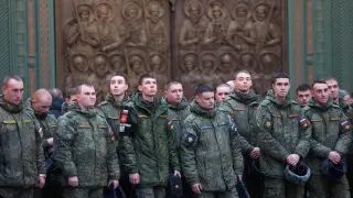 Politico: Руснаци масово напускат страната на фона на слухове за мобилизация