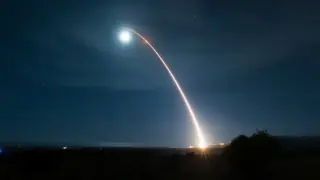 Войната срещу дрогата! Пентагонът свали с лазер три дрона на мексикански наркокартели до границата