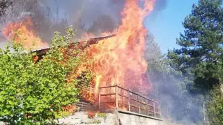 Пожар изпепели хижа "Ветерани" в Рила