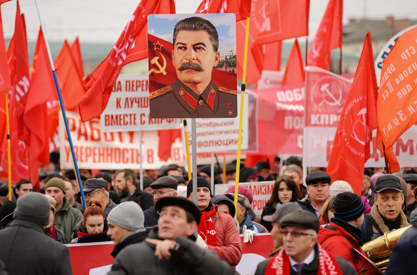 Как Сталин превръща еднополовите връзки в престъпление в СССР