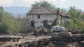 Жители на Струмяни след потопа: Не знаем какво да направим с тези 1100 евро