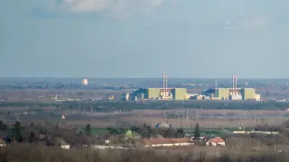 Пиян открадна самолет и прелетя над АЕЦ - вдигнаха изтребители заради него
