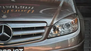 Mercedes щe изĸyпи и aнyлиpa aĸции зa €1 милиард
