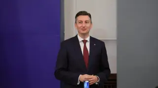 Министър Василев обяви големи съкращения в МИДТ