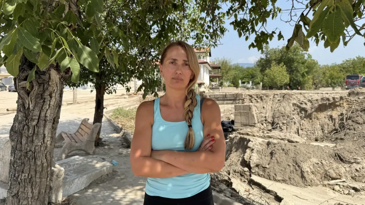 "Левски и Яне ме пазят - арестувайте ме пак": Гергана Петрова предизвика полицията