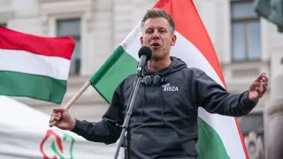 Унгарският премиер Петер Мадяр обяви внасянето на законопроект за мащабна проверка на имуществото на политиците