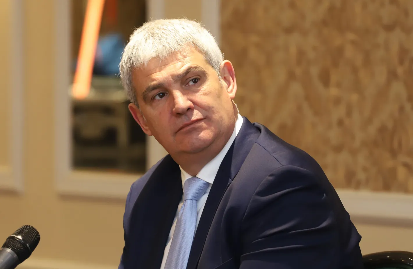 КНСБ с предупреждение за минималната заплата: Изчакайте решението на Конституционния съд