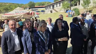 Традиционното есенно мае събра стотици на Елмалъ Баба текке