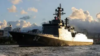 Ким Чен-ун заяви, че най-новият разрушител на страната ще може да нанася унищожителни удари