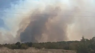 Влакове са пренасочени заради големия пожар край Стара Загора